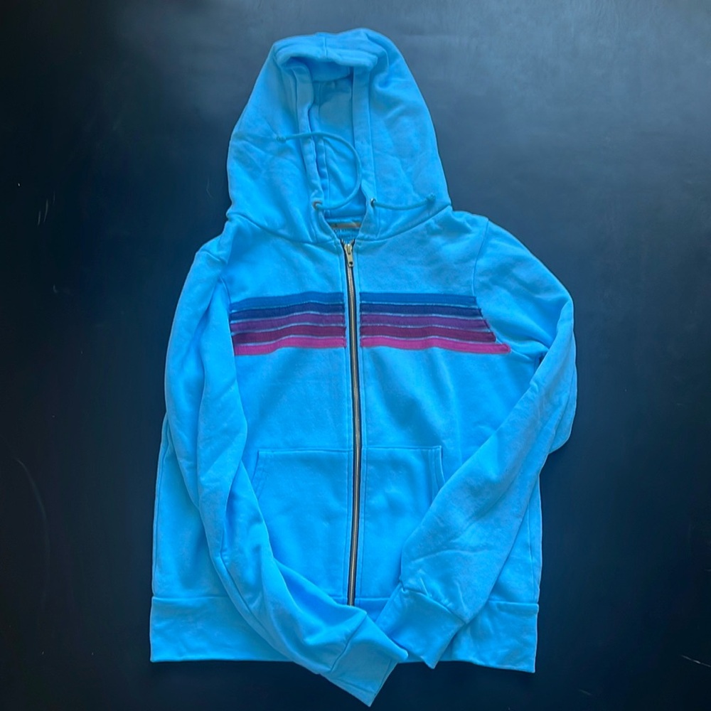 Aviator Nation 5 stripe blue hoodie

Barely worn